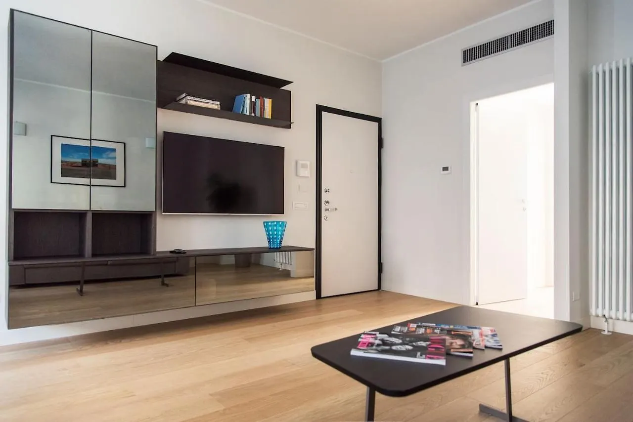 Brand New Apt , City Life District ميلان شقة