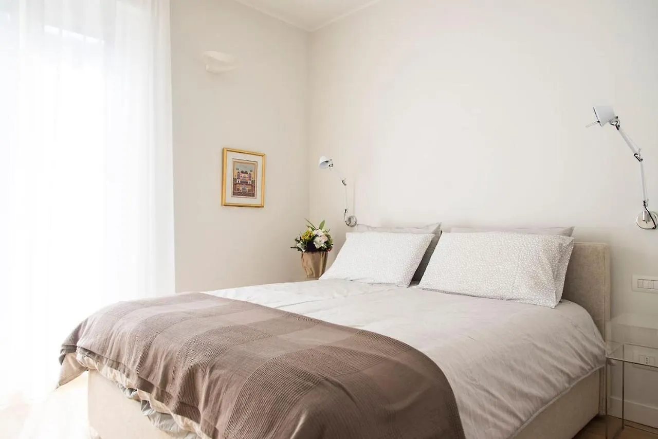 Brand New Apt , City Life District ميلان